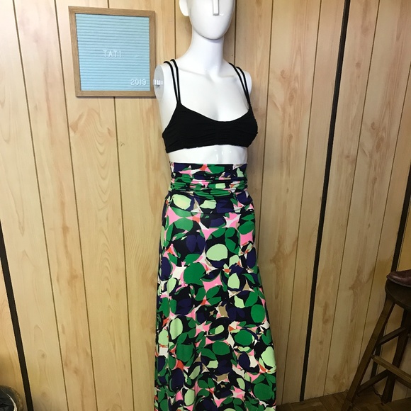 Gap Maxi Dress - Picture 2 of 2